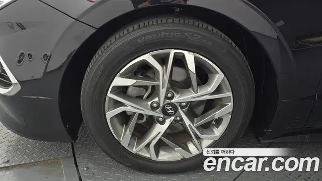 Hyundai Sonata Hybrid 2021 — Şəkil 13/20