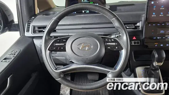 Hyundai Staria 2022 — ფოტო 20/20
