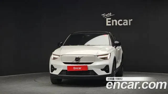 Volvo C40 Recharge 2022 — ფოტო 6/20
