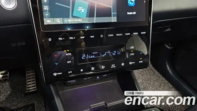Hyundai Tucson Hybrid 2022 — ფოტო 15/20