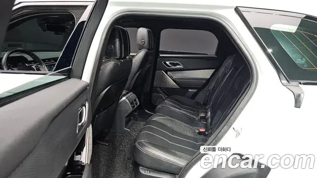 Land Rover Range Rover Velar 2019 — Şəkil 12/20
