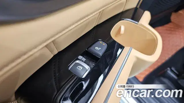 Kia Sorento 2023 — Фото 19/20