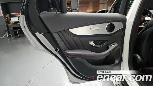 Mercedes-Benz GLC-Class 2022 — ფოტო 11/30