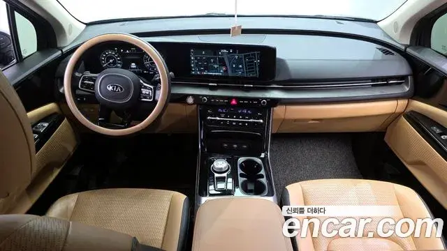 Kia Carnival 2021 — Фото 7/20