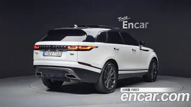 Land Rover Range Rover Velar 2018 — Photo 5/20