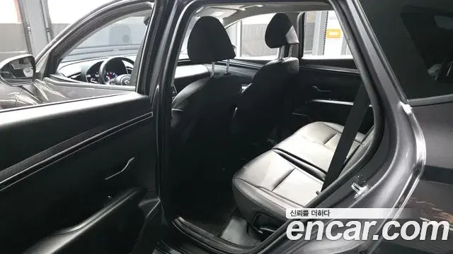 Hyundai Tucson Hybrid 2023 — Şəkil 24/30