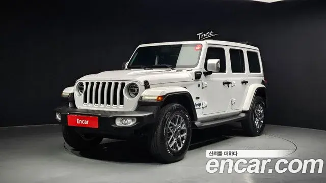 Jeep Wrangler 2021 — ფოტო 28/32