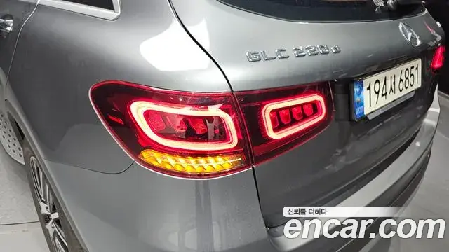 Mercedes-Benz GLC-Class 2021 — ფოტო 30/36
