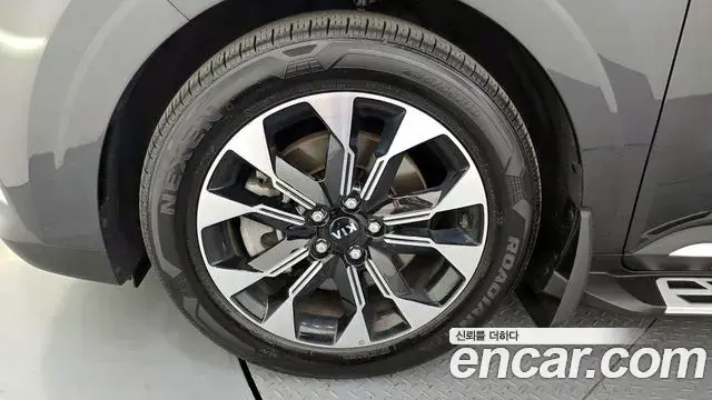Kia Carnival 2021 — Фото 4/20