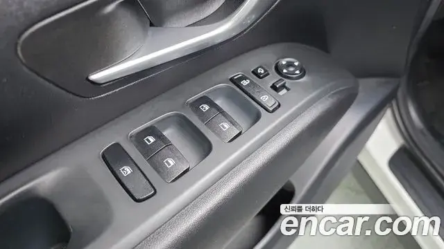 Hyundai Tucson Hybrid 2022 — ფოტო 17/20