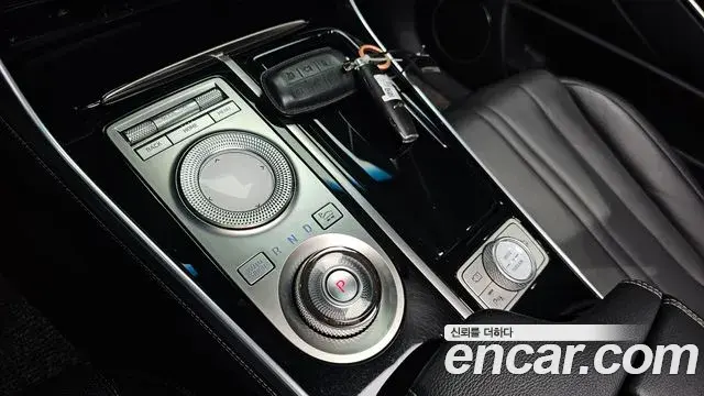 Genesis GV80 2020 — Şəkil 11/20