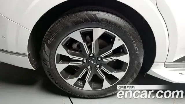 Kia Carnival 2021 — Photo 5/20