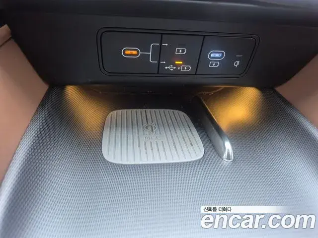 Hyundai Grandeur Hybrid 2025 — ფოტო 10/20