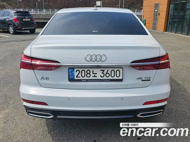 Audi A6 2021 — Photo 14/18