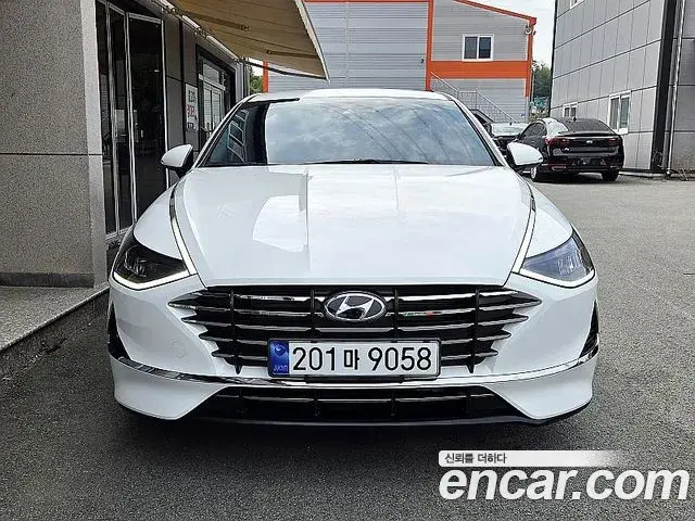 Hyundai Sonata Hybrid 2020 — Şəkil 17/20