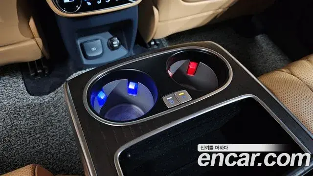 Genesis GV80 2023 — Şəkil 28/35