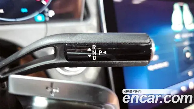 Mercedes-Benz E-Class 2024 — ფოტო 26/31