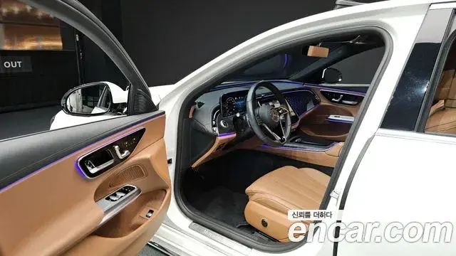 Mercedes-Benz E-Class 2024 — ფოტო 9/31