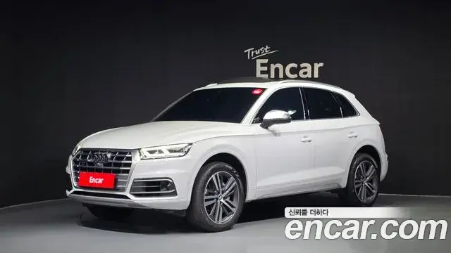 Audi Q5 2020 — Фото 1/20