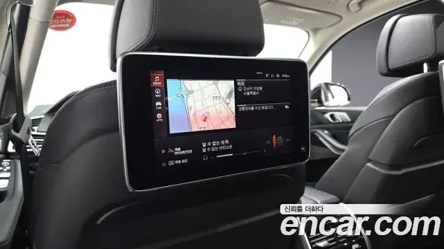 BMW X7 2022 — ფოტო 26/34