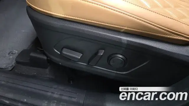 Kia Sorento 2023 — Şəkil 26/36