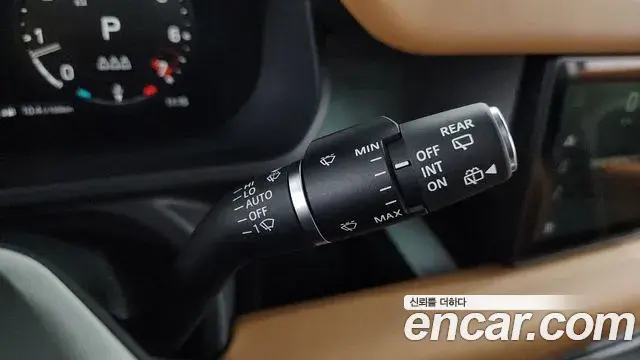 Land Rover Defender 2024 — Photo 12/32