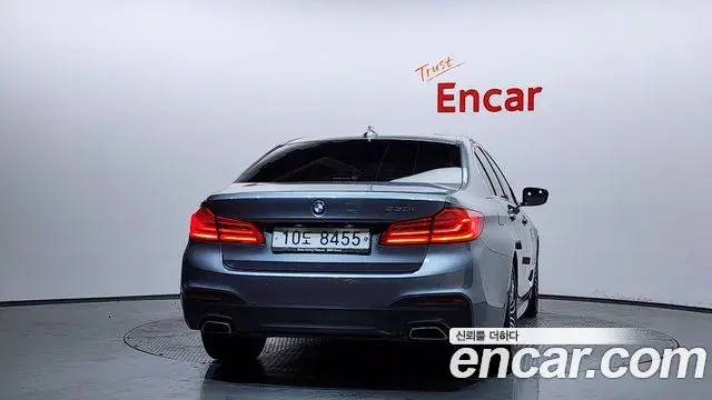 BMW 5 Series 2019 — Фото 4/20