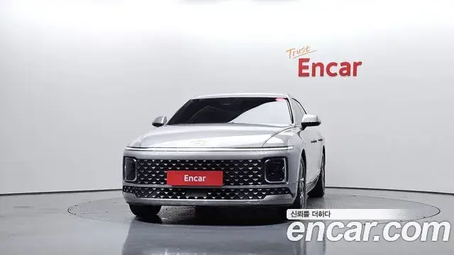 Hyundai Grandeur Hybrid 2023 — Photo 31/34