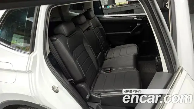 Volkswagen Tiguan Allspace 2022 — Photo 22/31