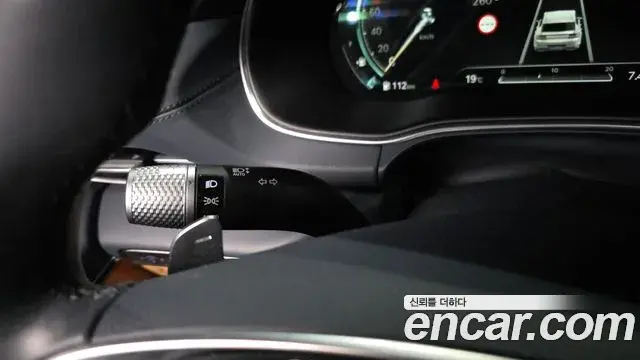 Genesis GV80 2023 — ფოტო 24/34
