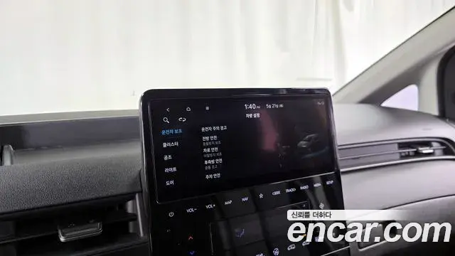 Hyundai Staria 2022 — ფოტო 29/30