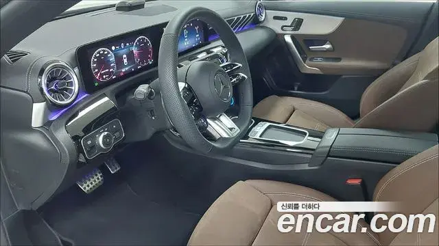 Mercedes-Benz CLA-Class 2025 — Şəkil 12/17