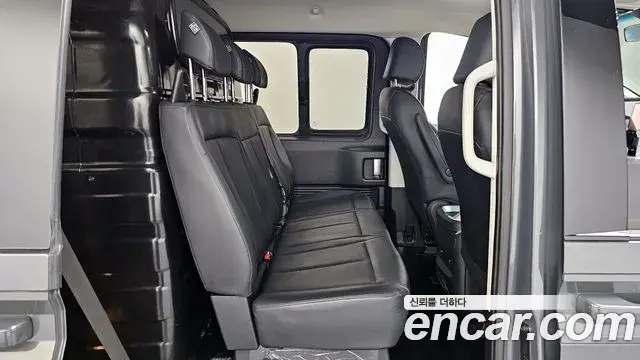 Hyundai Staria 2024 — Photo 11/20
