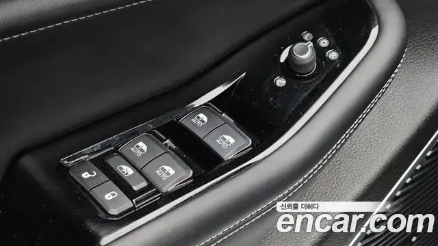 Jeep Grand Cherokee 2022 — Photo 23/33
