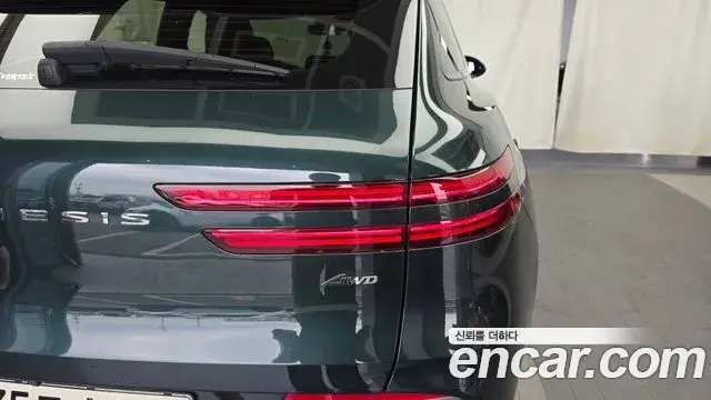 Genesis GV70 2021 — ფოტო 27/31