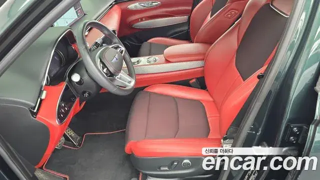 Genesis GV70 2021 — ფოტო 24/31