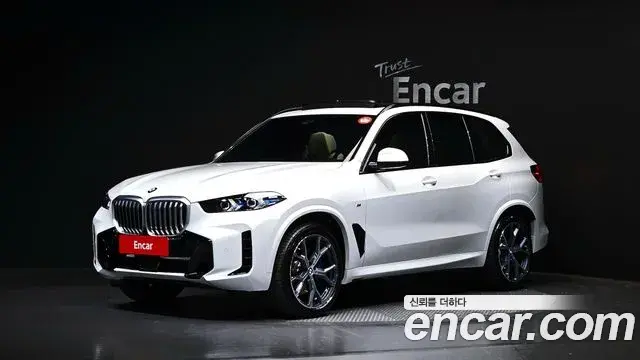 BMW X5 2025 — Фото 1/20