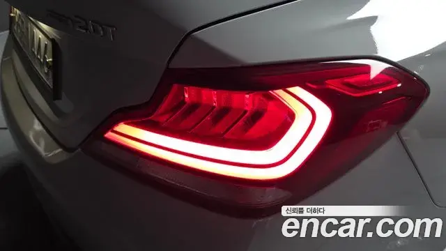 Genesis G70 2019 — Photo 33/35