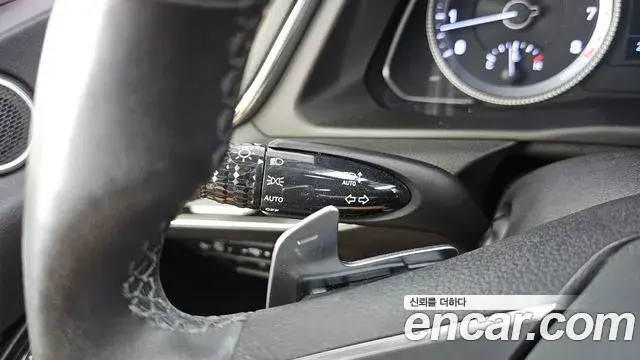 Hyundai Sonata Hybrid 2019 — Şəkil 29/32
