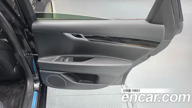 Genesis G80 2022 — ფოტო 20/31