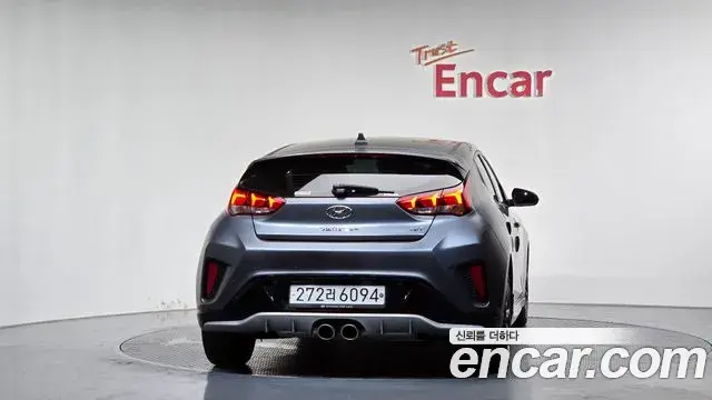 Hyundai Veloster 2019 — Фото 4/20