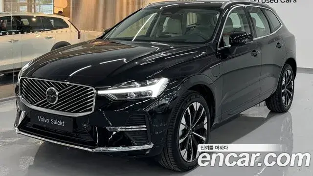 Volvo XC60 2026 — ფოტო 2/19