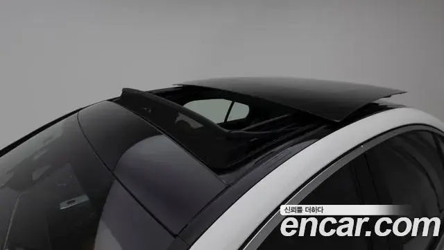 Mercedes-Benz E-Class 2025 — Фото 12/20