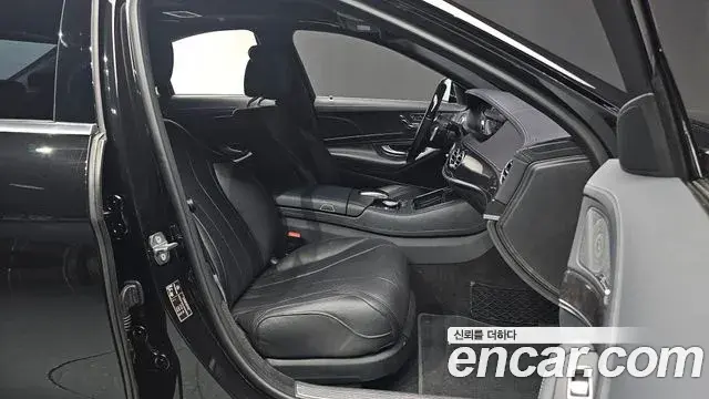 Mercedes-Benz S-Class 2019 — Фото 10/20