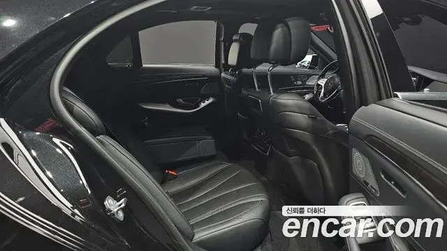 Mercedes-Benz S-Class 2019 — Şəkil 19/37
