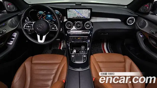 Mercedes-Benz GLC-Class 2020 — Photo 7/20