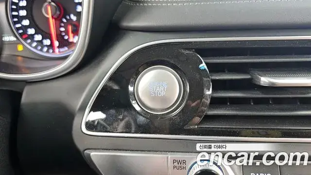 Genesis G70 2019 — Şəkil 26/34