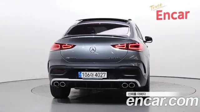 Mercedes-Benz GLE-Class 2021 — ფოტო 8/20