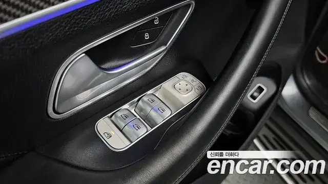 Mercedes-Benz GLE-Class 2021 — ფოტო 20/20