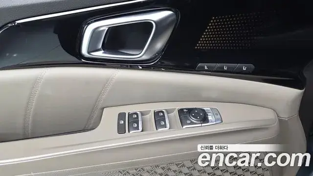 Kia Carnival 2024 — ფოტო 27/33